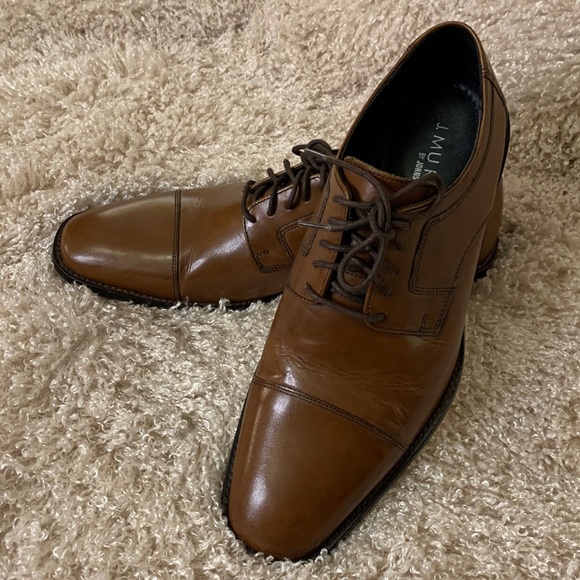J. Murphy by Johnston Murphy Novick Men\'s 9M Cognac Cap Toe Dress Shoes main image 9